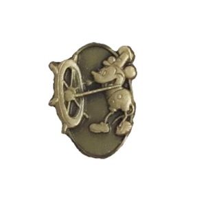 Disney Cast Member 1yr Anniversary Pin